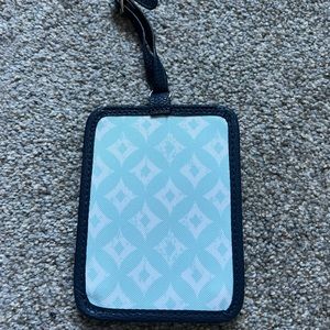 Thirty-one luggage tag